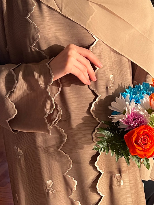 Inaara abaya with hijab in khaki