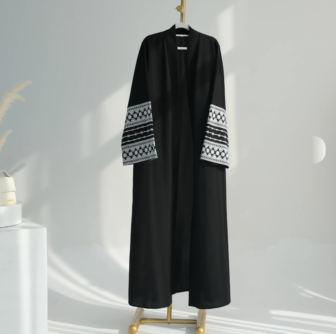 Embroidered sleeves Black open Abaya