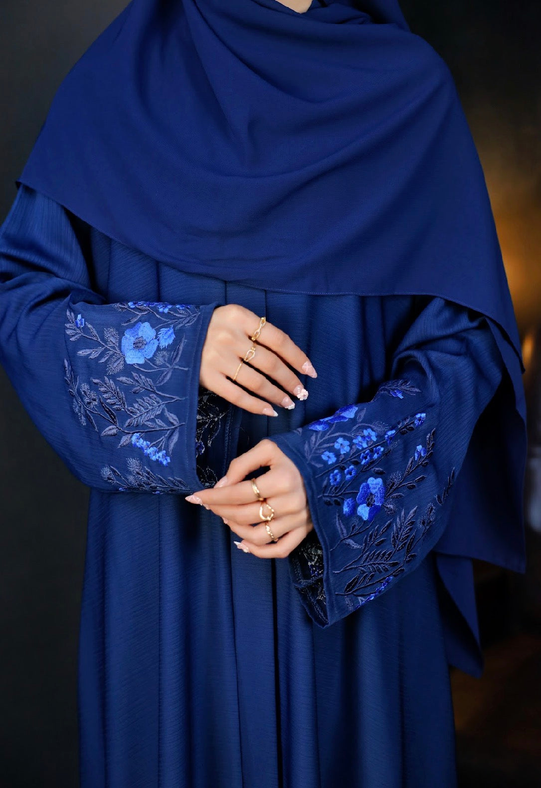 Amira open (closed) Abaya with hijab