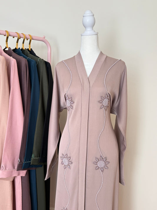Noor handmade Abaya