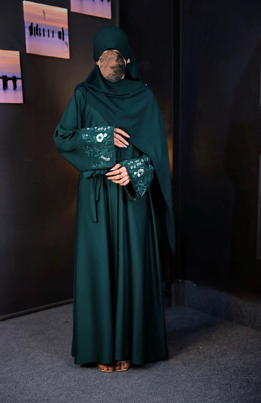 Amira open (closed) Abaya with hijab
